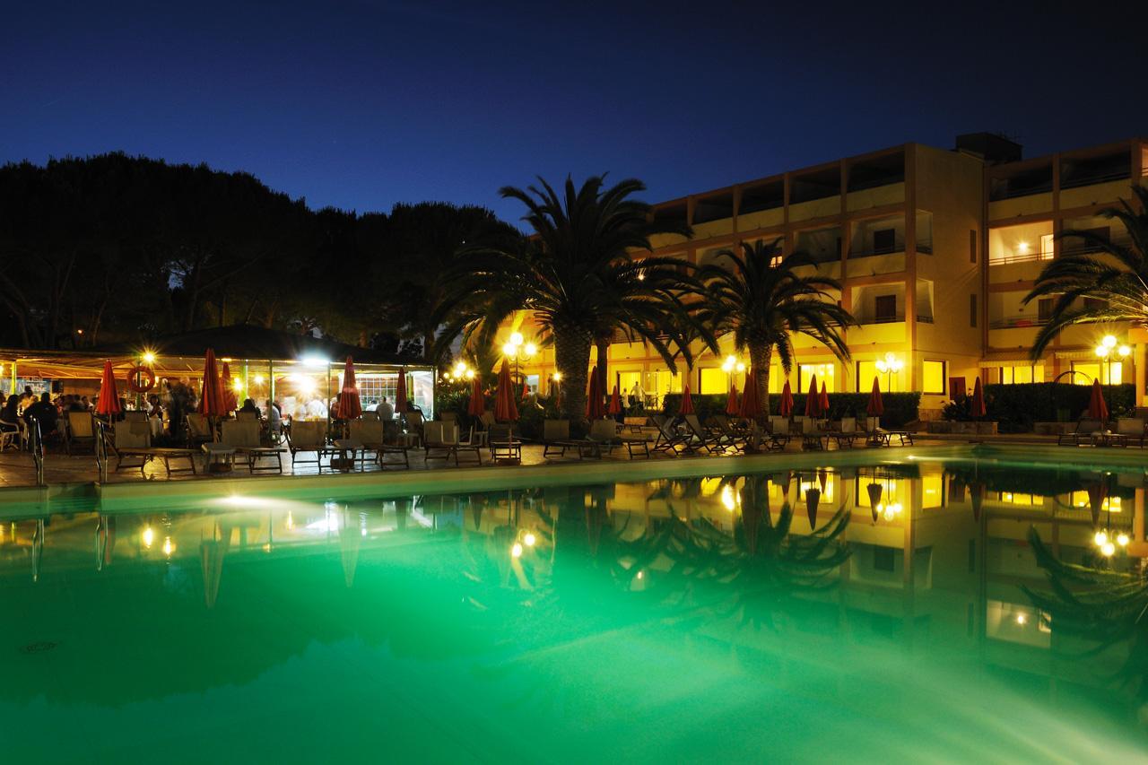 Oasis Hotel