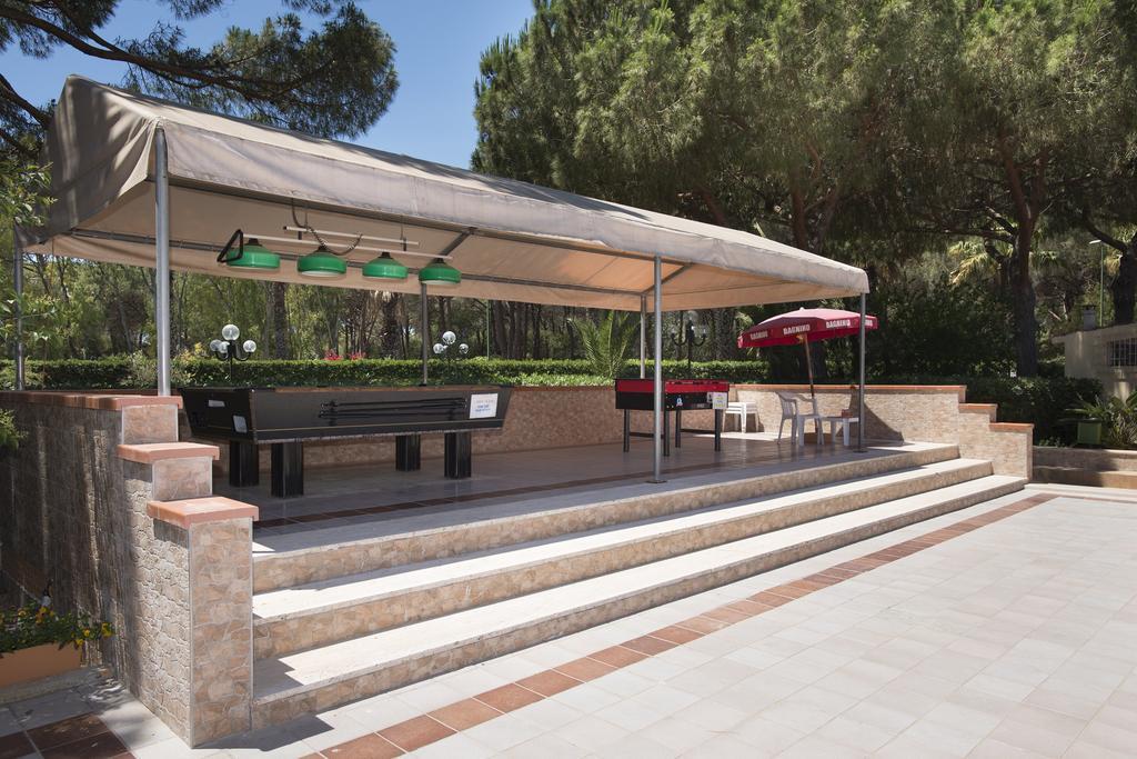 Oasis Hotel 4*